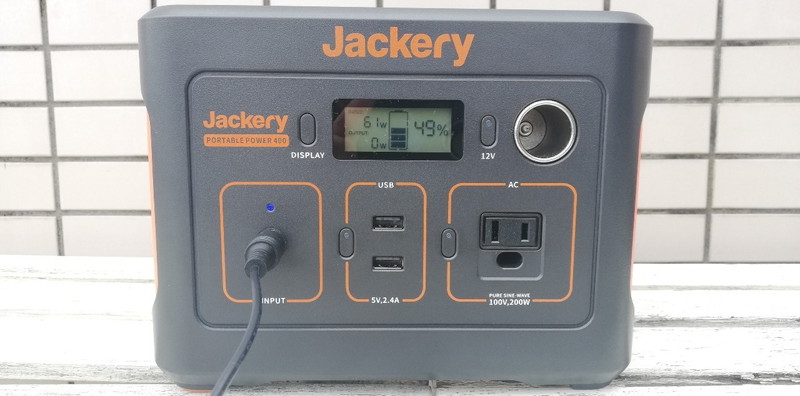 電源ブログ　小さいサイズのバッテリーのjackery400