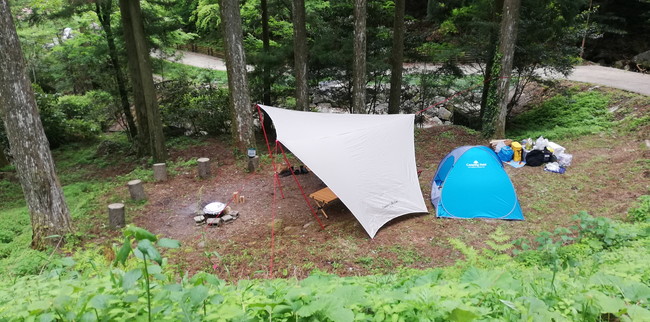 激安の奥平谷キャンプ場テントサイト